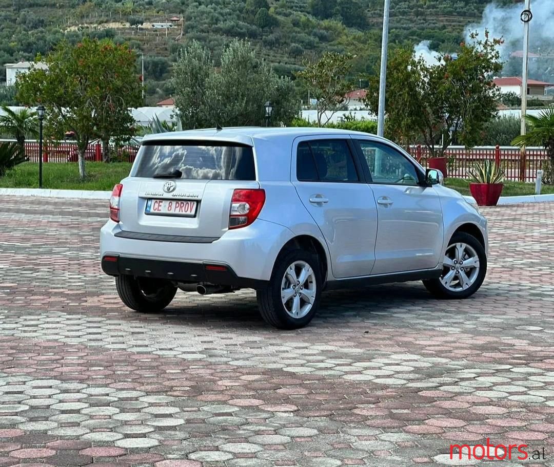 2009' Toyota Urban Cruiser photo #3