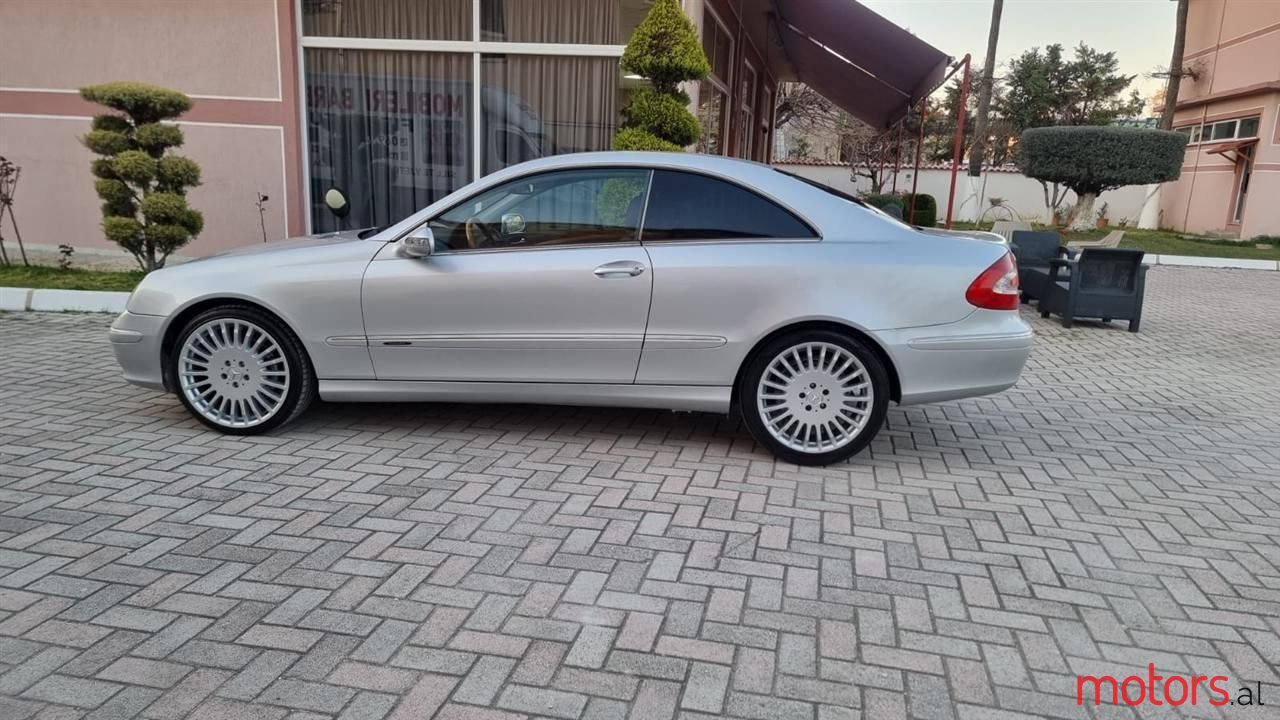 2004' Mercedes-Benz CLK 270 photo #3