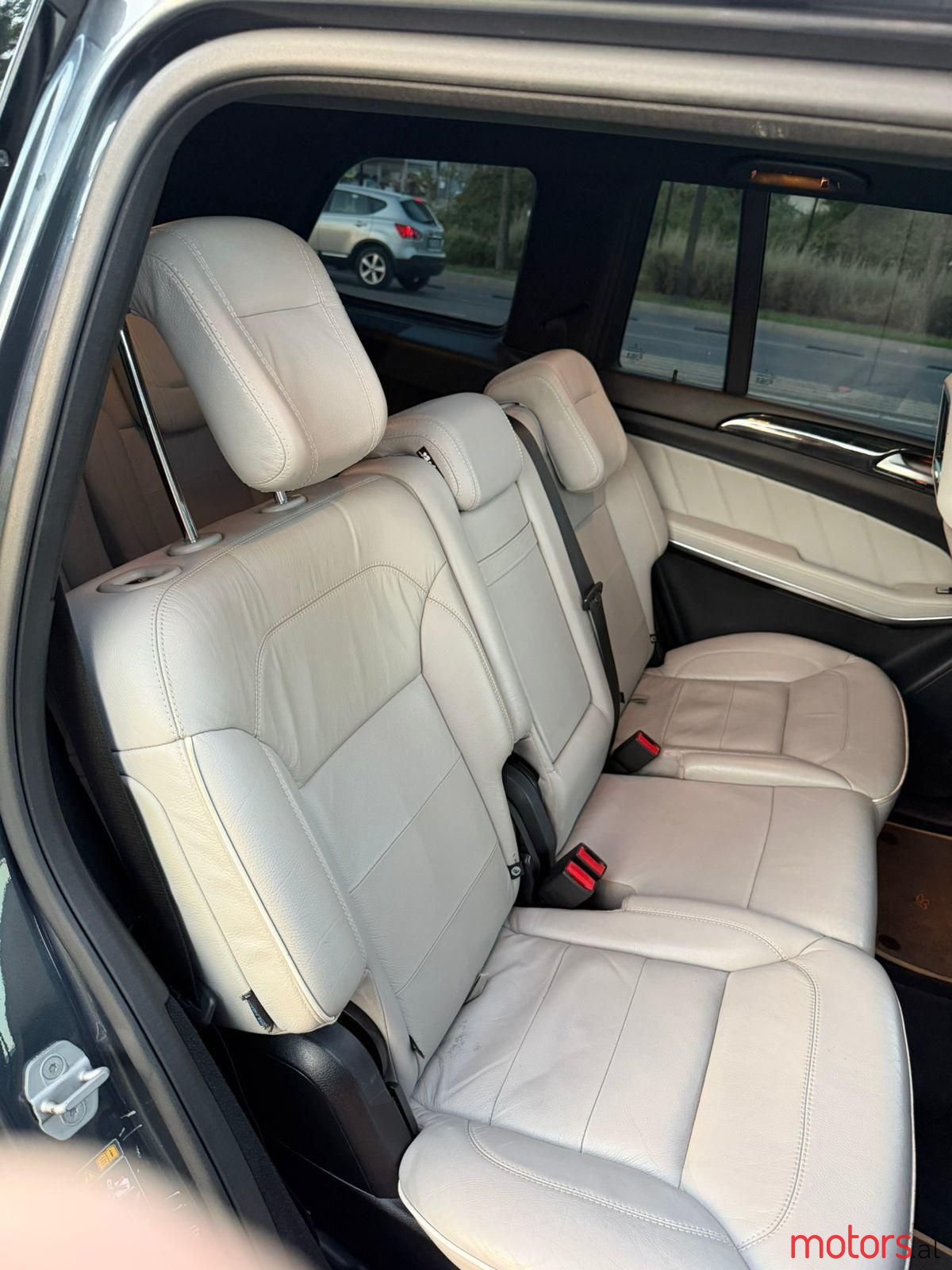 2015' Mercedes-Benz GL 350 photo #3