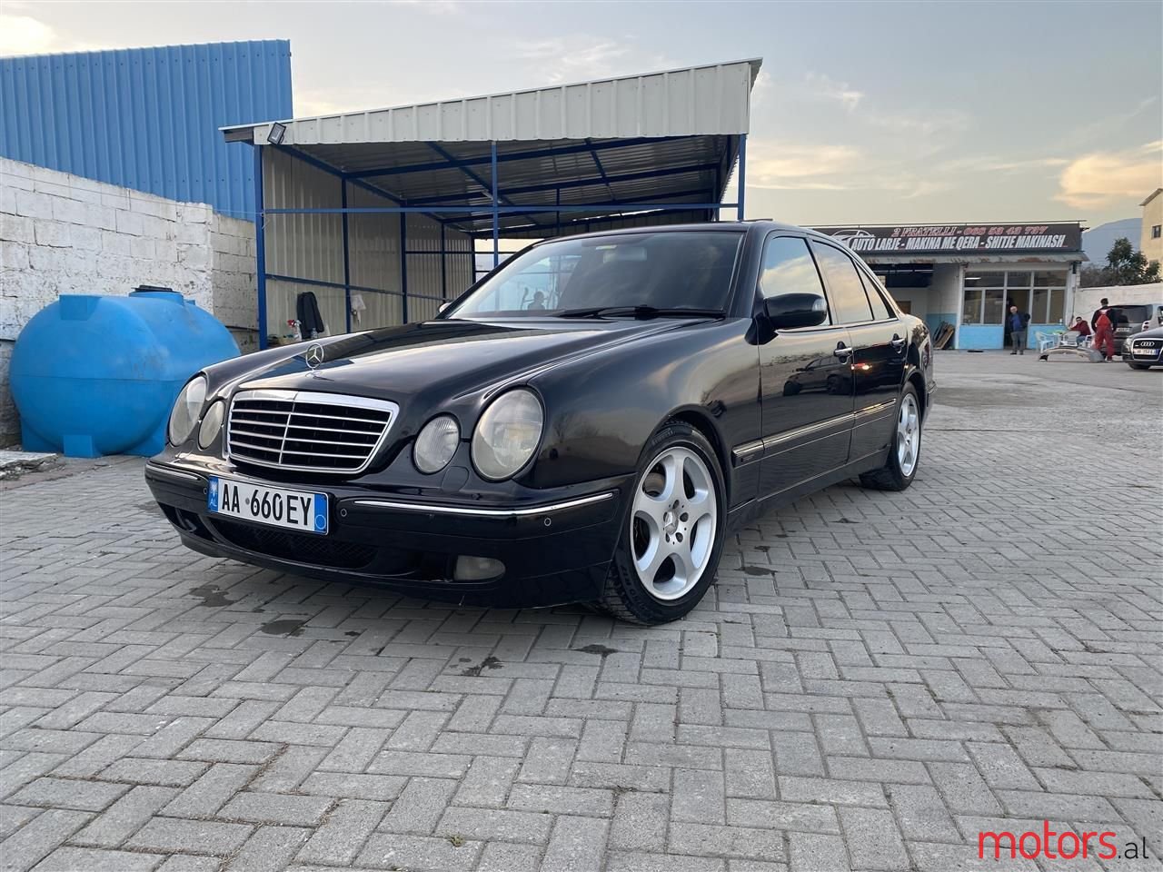 2001' Mercedes-Benz 270 photo #1