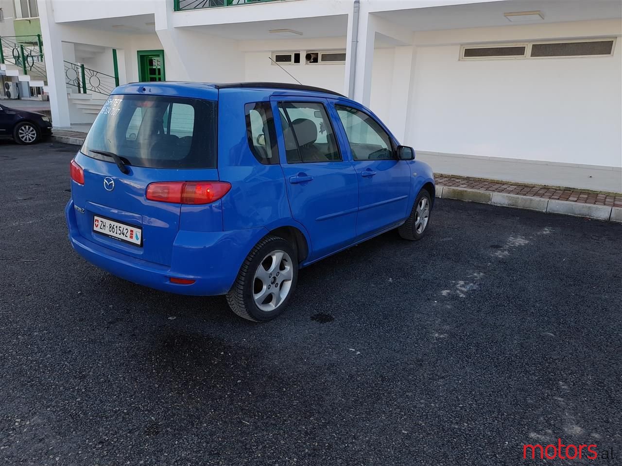 2004' Mazda 2 photo #6