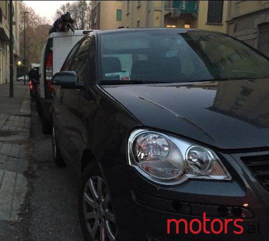 2005' Volkswagen Polo photo #2