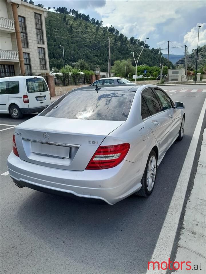 2013' Mercedes-Benz C 220 photo #5