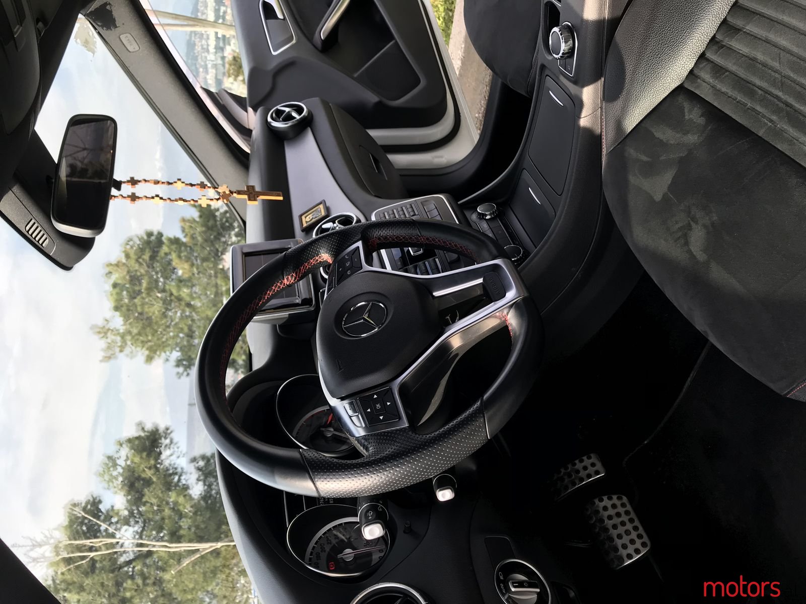 2014' Mercedes-Benz CLA-Class AMG 7G photo #2