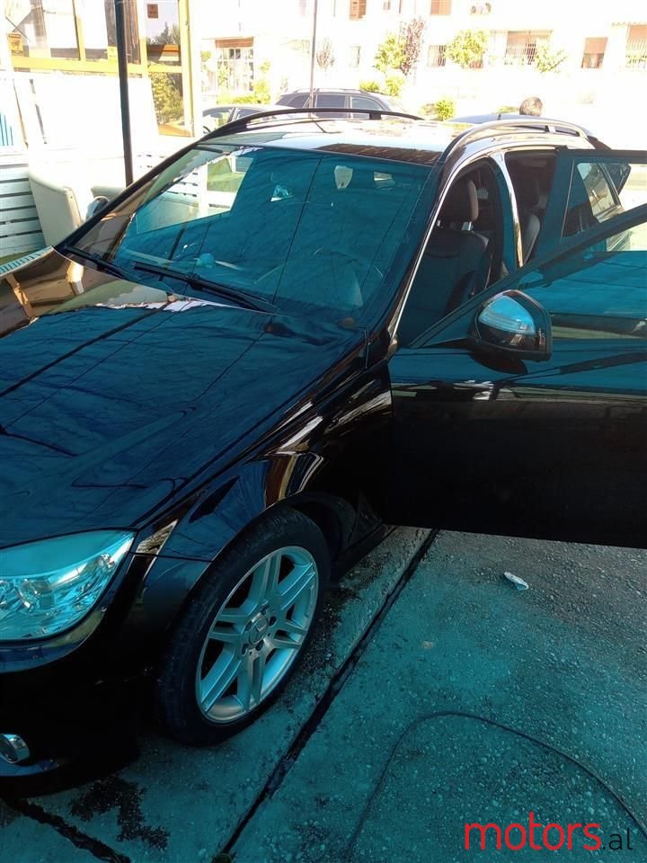 2009' Mercedes-Benz 220 photo #6