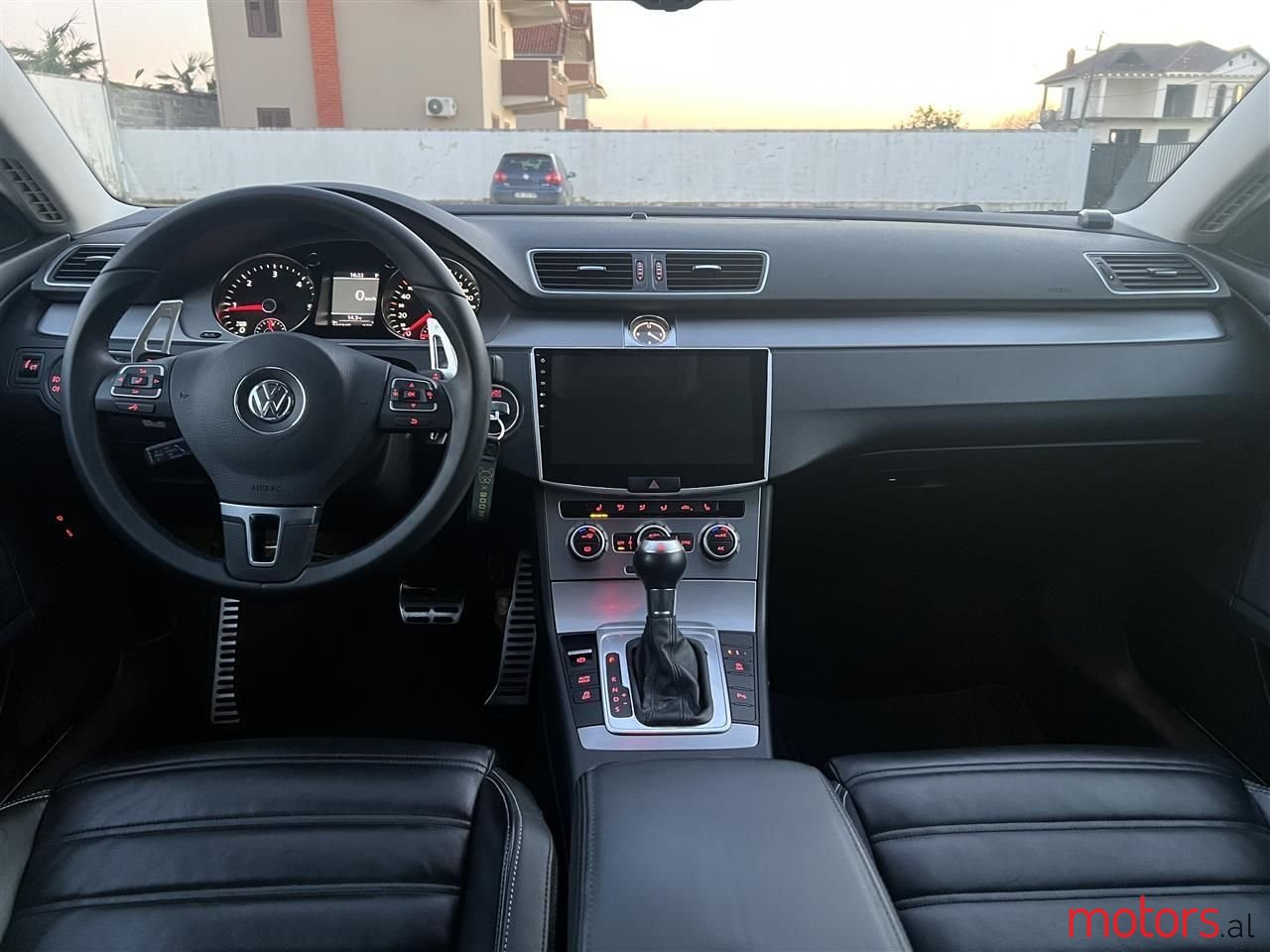 2014' Volkswagen Passat photo #5