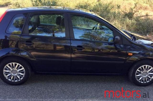 2004' Ford Fiesta photo #1