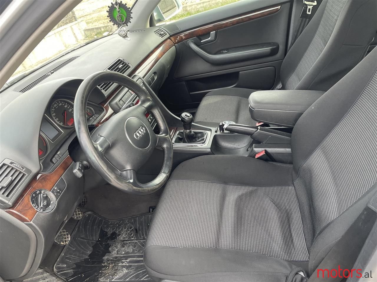 2004' Audi A4 photo #2