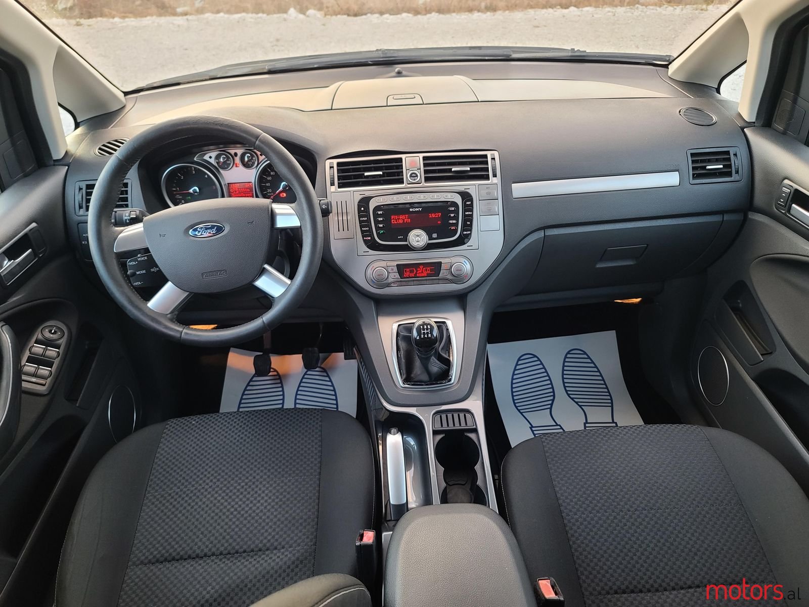 2011' Ford Focus C-MAX photo #4