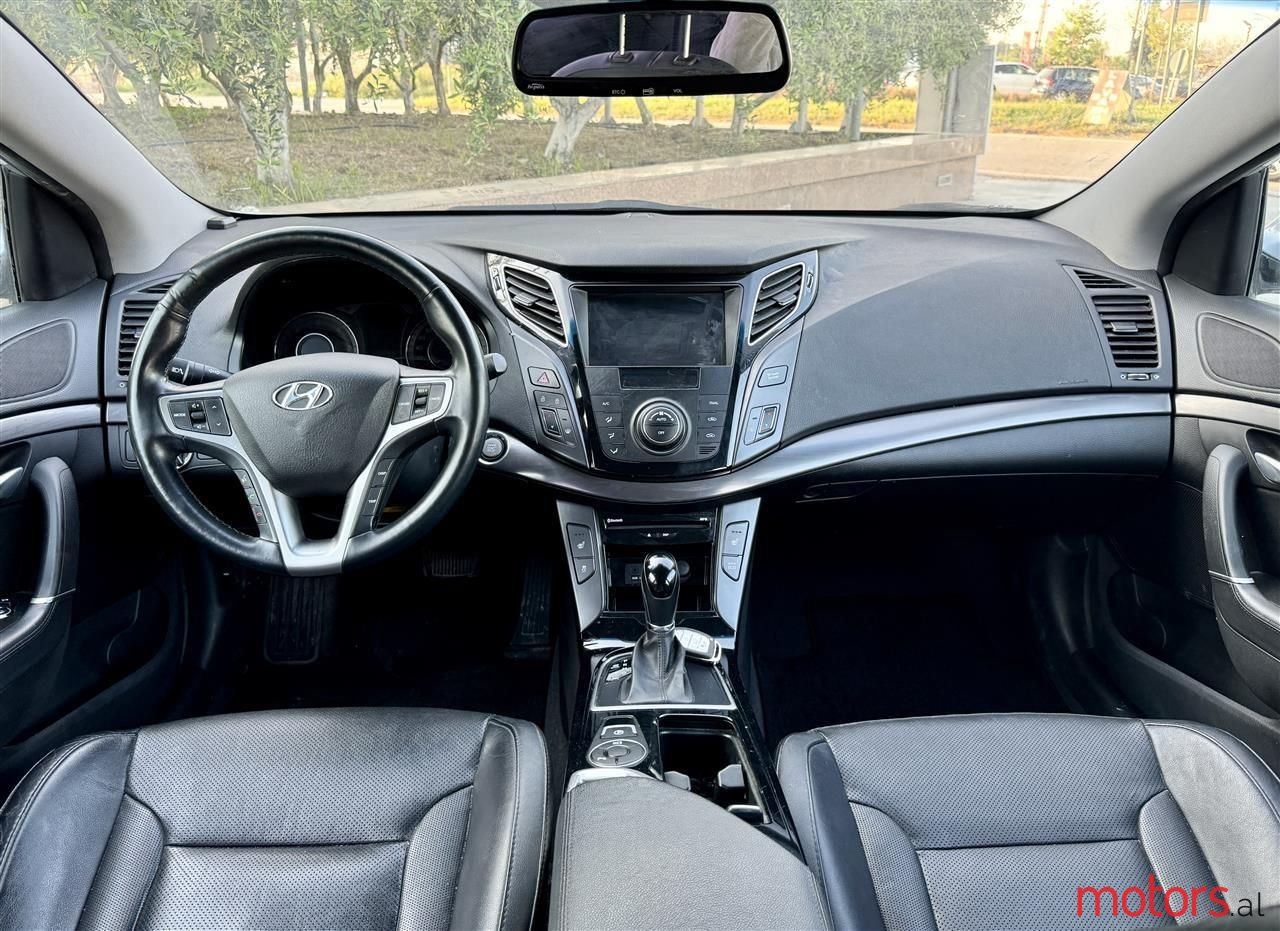 2013' Hyundai i40 photo #3