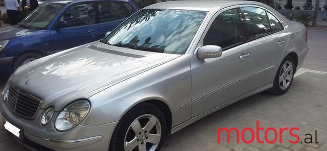2003' Mercedes-Benz E-Class photo #1