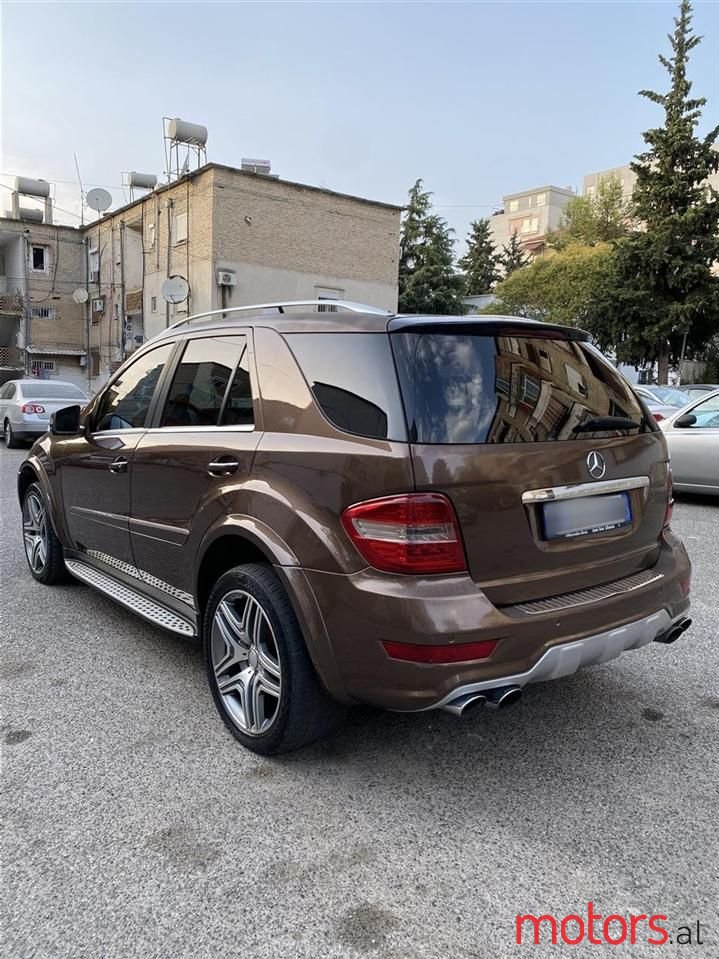 2010' Mercedes-Benz ML 350 photo #2