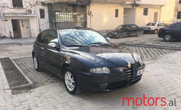 2001' Alfa Romeo Alfa 147 photo #2