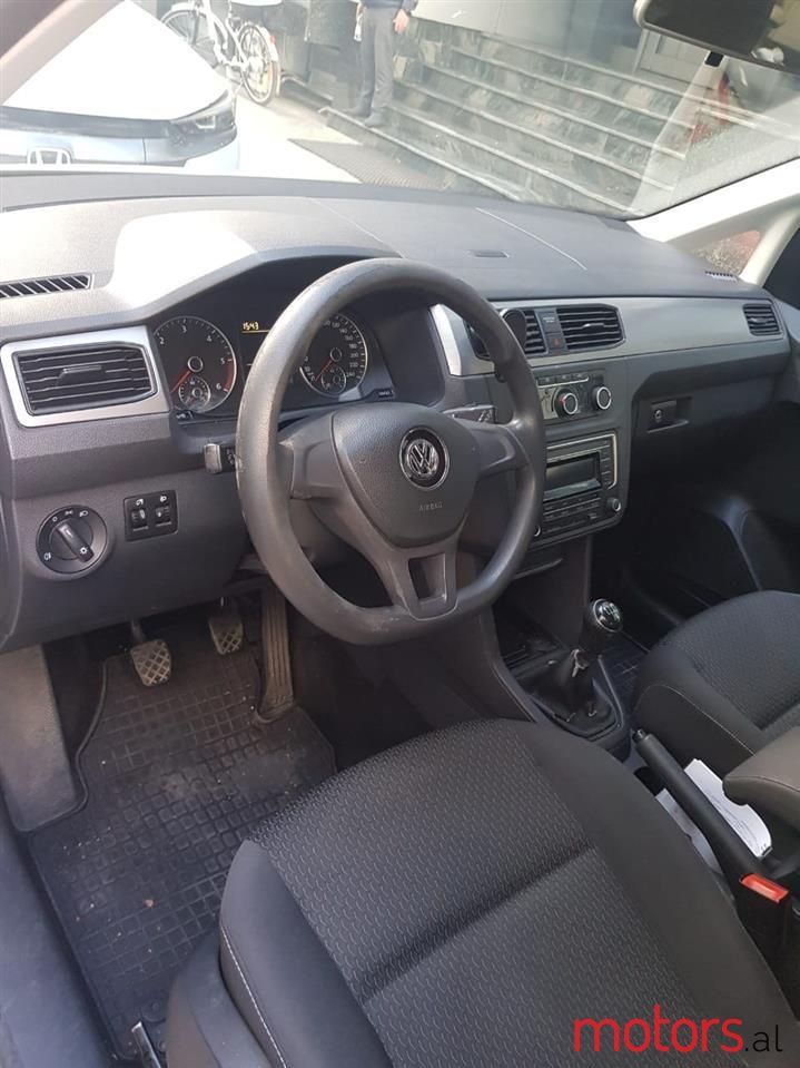 2017' Volkswagen Caddy photo #2