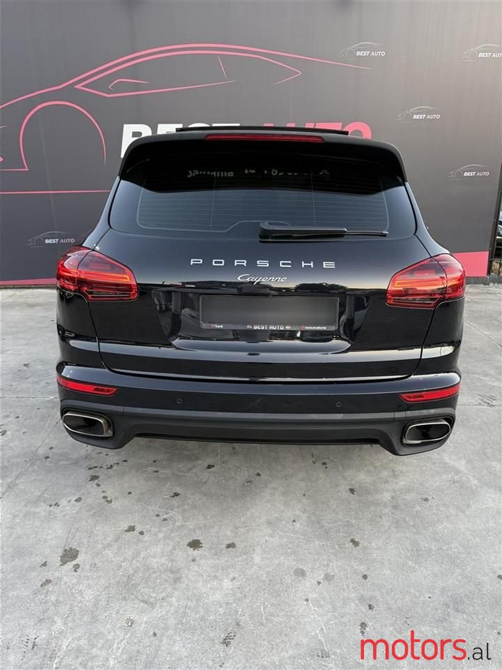 2015' Porsche Cayenne photo #4