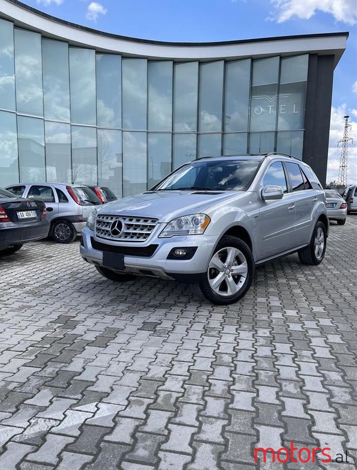 2010' Mercedes-Benz ML 350 photo #1