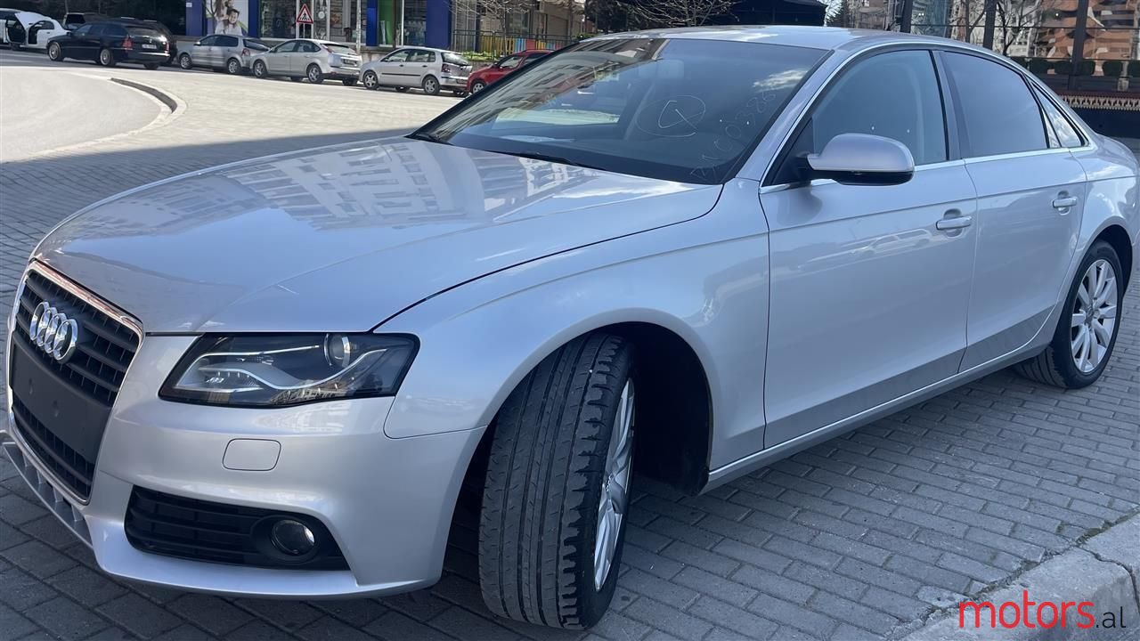 2011' Audi A4 photo #1