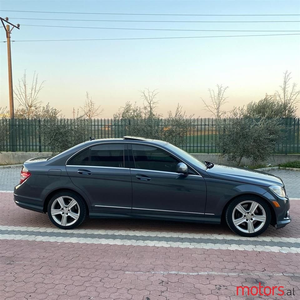 2009' Mercedes-Benz C 300 photo #4