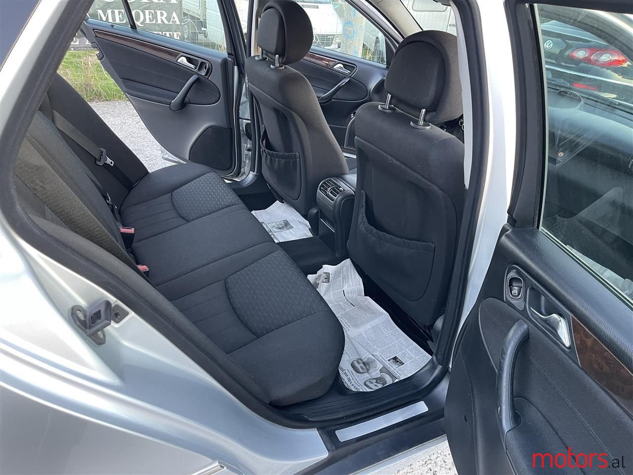 2005' Mercedes-Benz C 220 photo #6