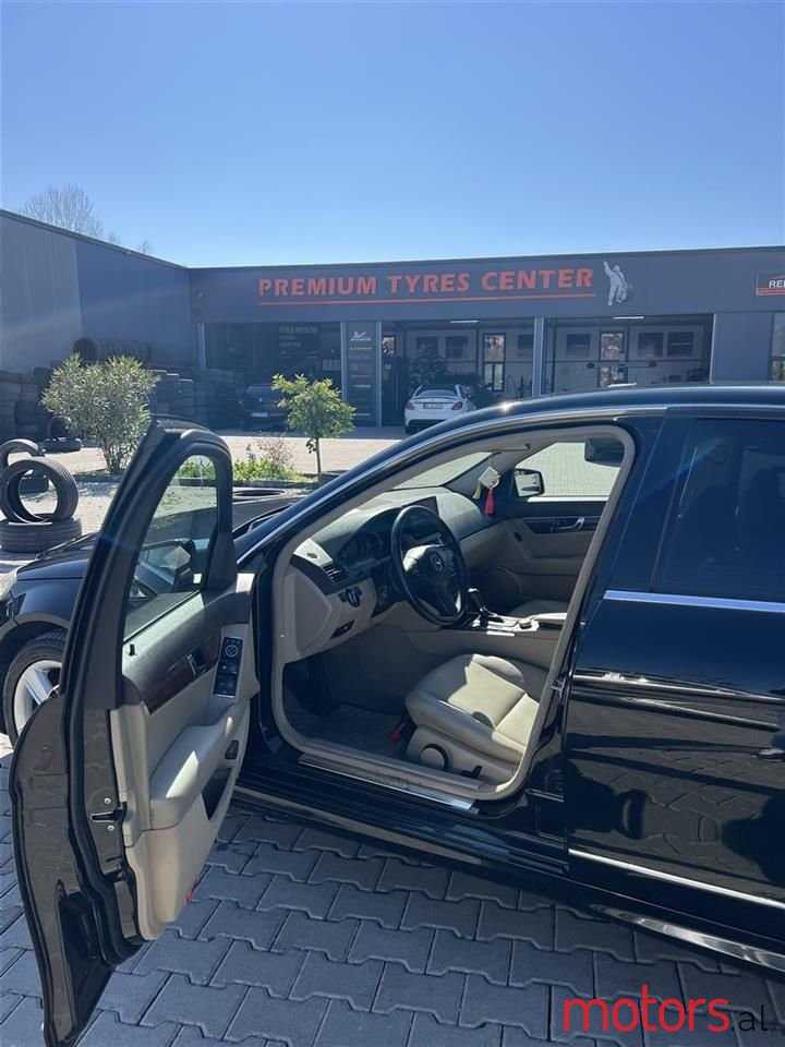 2008' Mercedes-Benz C 220 photo #2