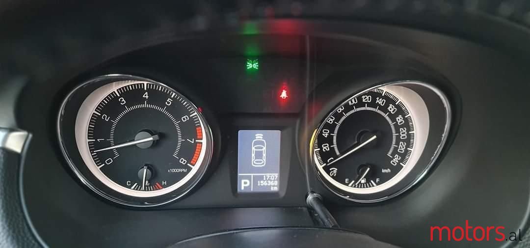 2011' Suzuki Kizashi photo #4