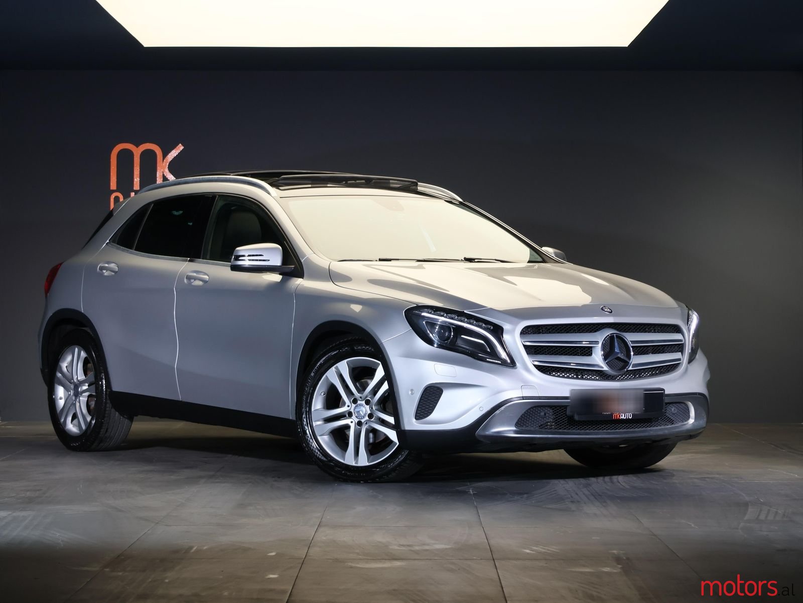2015' Mercedes-Benz GLA 200 photo #6