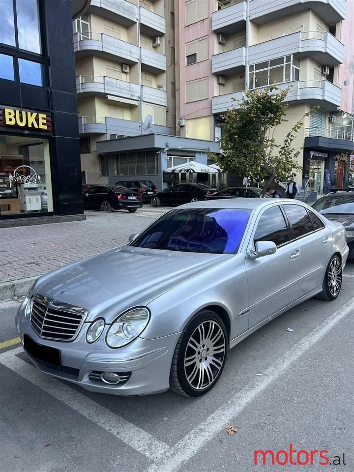 2007' Mercedes-Benz E 320 photo #1