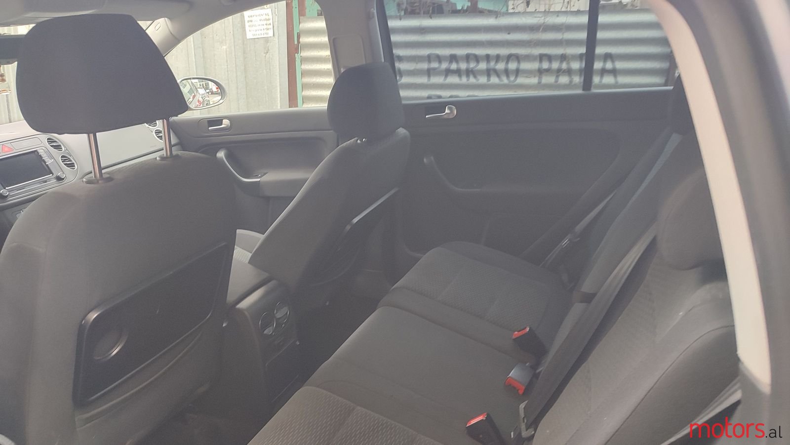 2009' Volkswagen Golf Plus photo #3