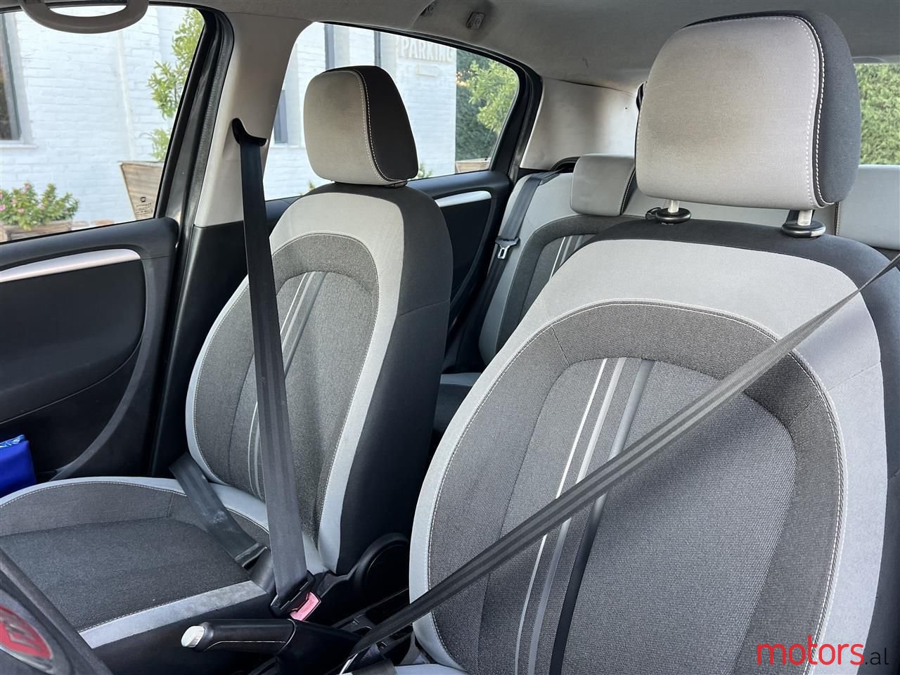 2012' Fiat Grande Punto photo #4