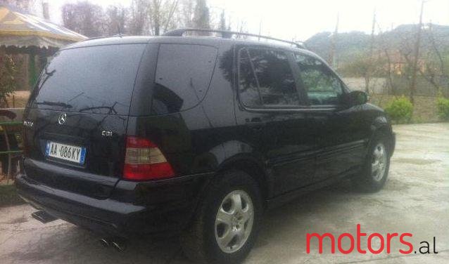 2001' Mercedes-Benz ML-Class photo #1