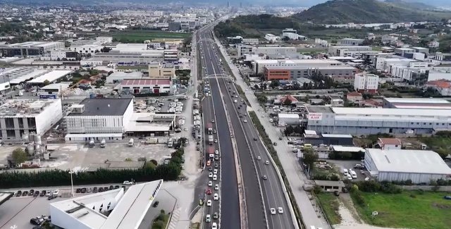 Punimet për zgjerimin e autostradës Tiranë-Durrës/ Balluku: Brenda vitit përfundojnë dy fazat e projektit