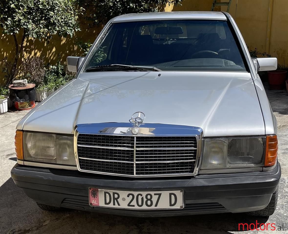 1985' Mercedes-Benz 190 photo #1