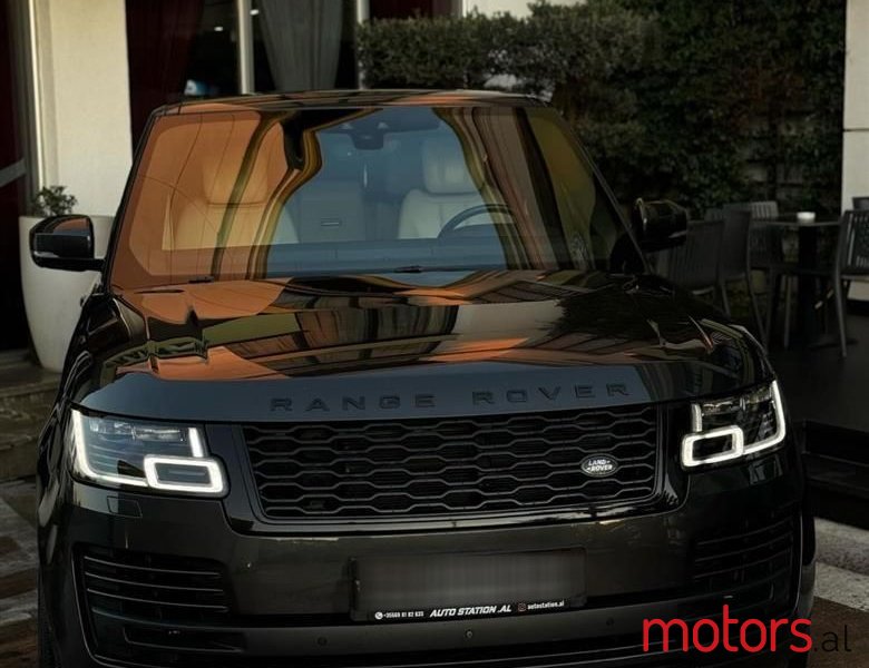 2019' Land Rover Range Rover photo #2