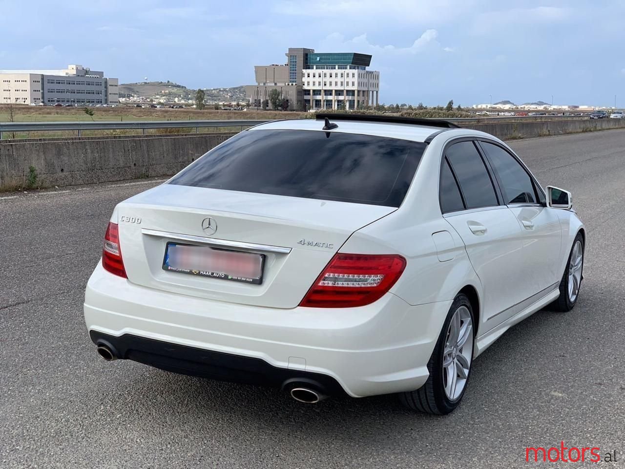 2012' Mercedes-Benz C 300 photo #4