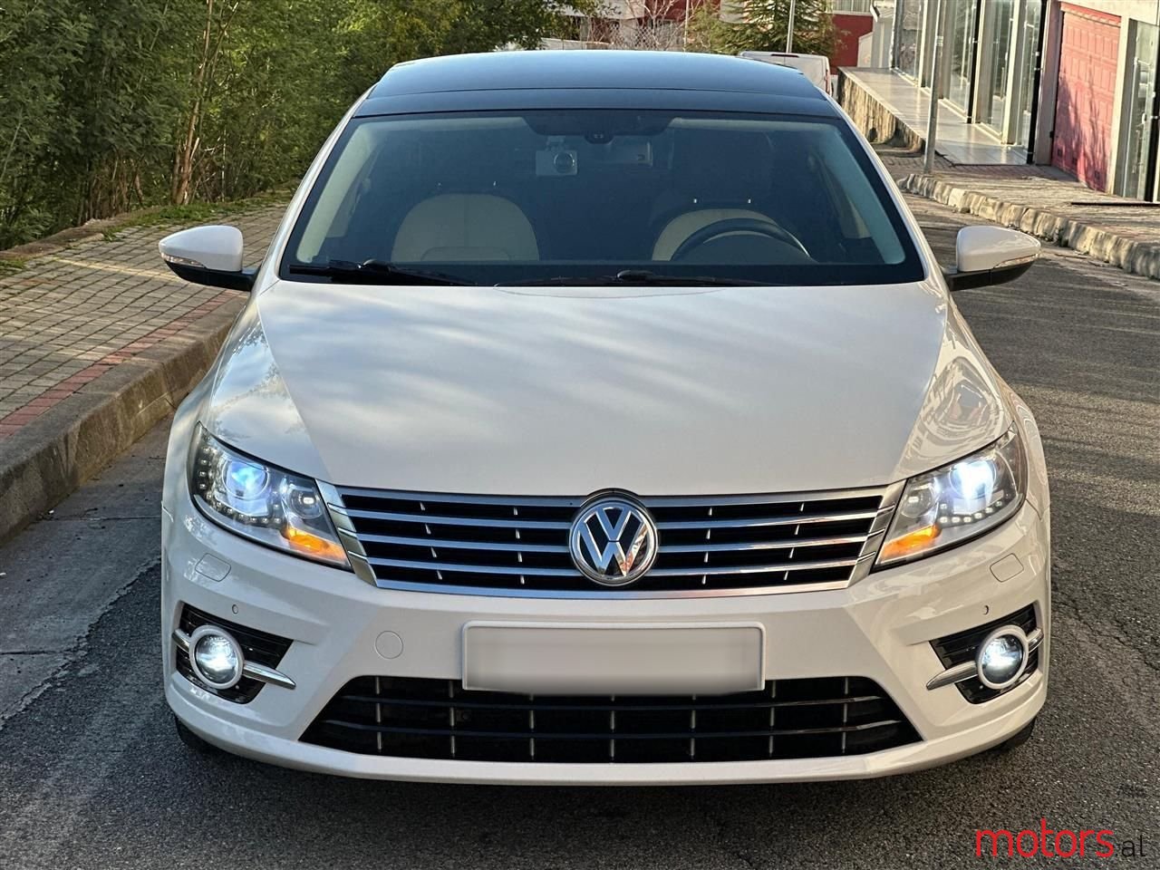 2012' Volkswagen Passat photo #5