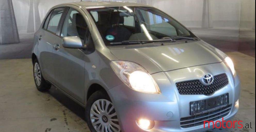 2007' Toyota Yaris photo #1