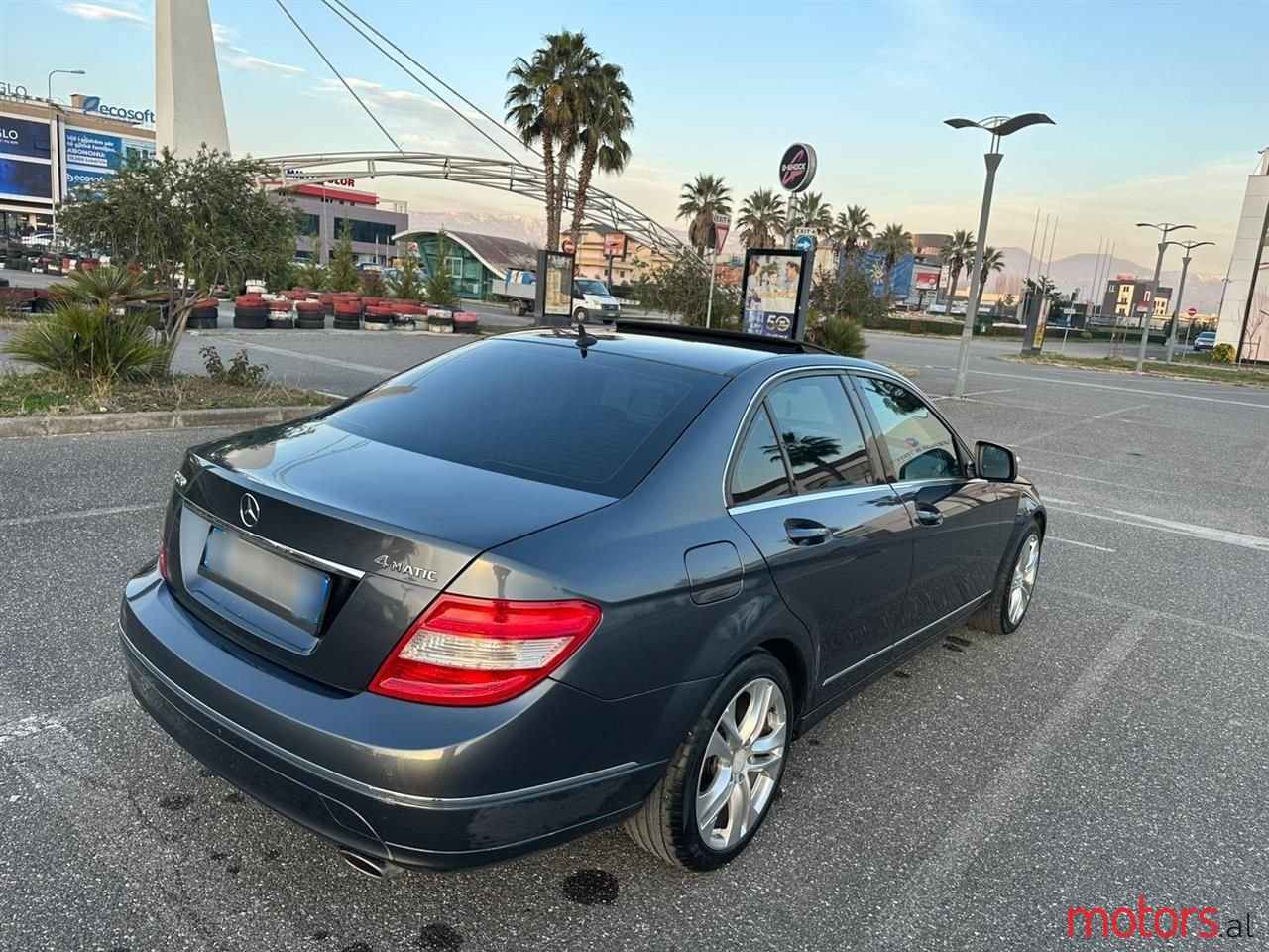 2009' Mercedes-Benz C 230 photo #2