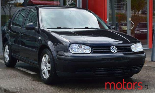 2003' Volkswagen Golf photo #1