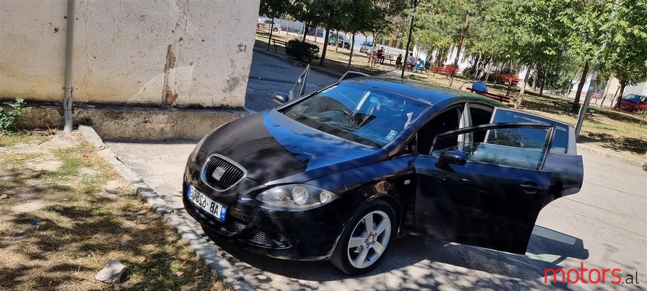 2007' SEAT Leon photo #3