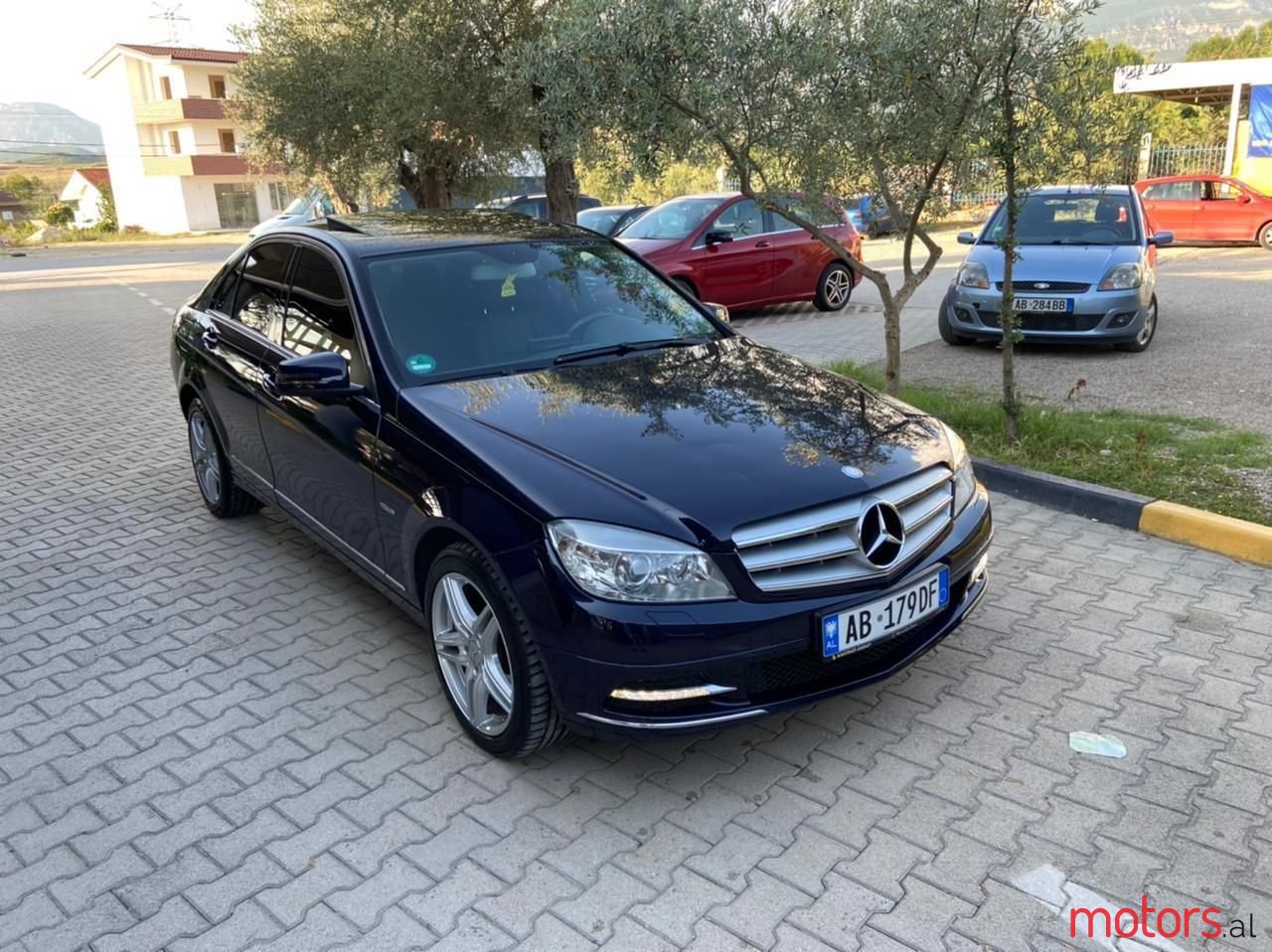 2010' Mercedes-Benz C 220 photo #1