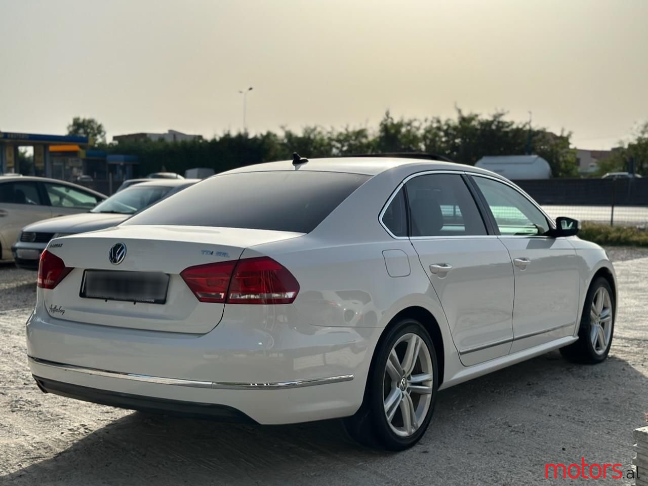 2013' Volkswagen Passat photo #4