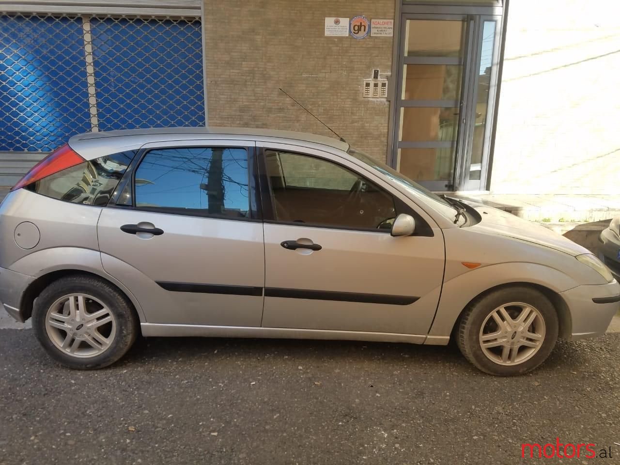 2001' Ford Focus photo #1