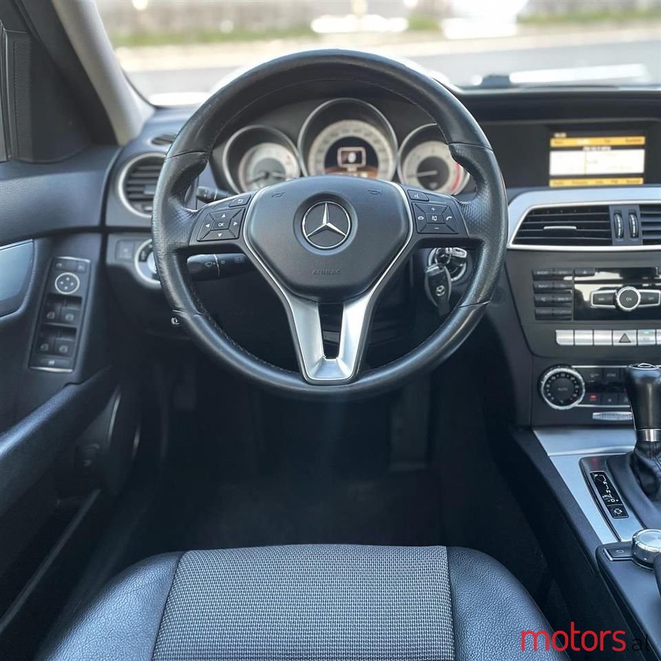 2012' Mercedes-Benz C 200 photo #6