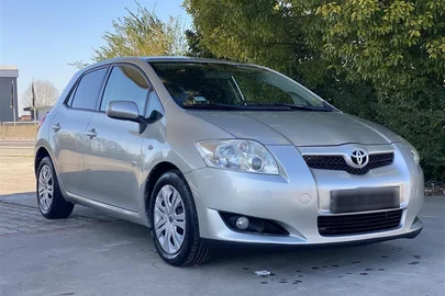 2007' Toyota Auris