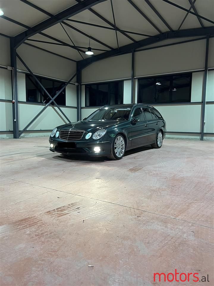 2008' Mercedes-Benz 280 photo #1