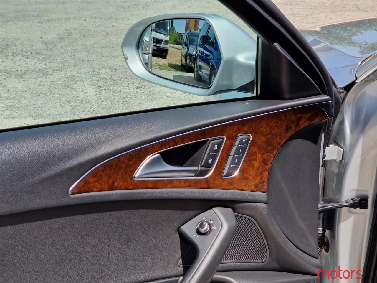 2013' Audi A6 photo #2