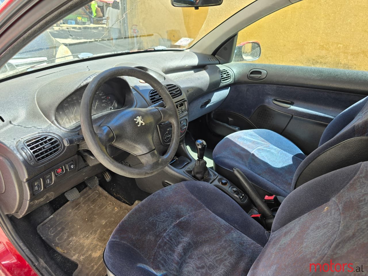 2001' Peugeot 206 photo #5