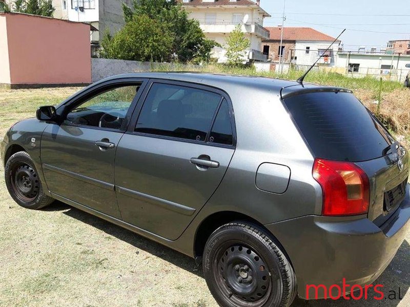 2002' Toyota Corolla photo #2