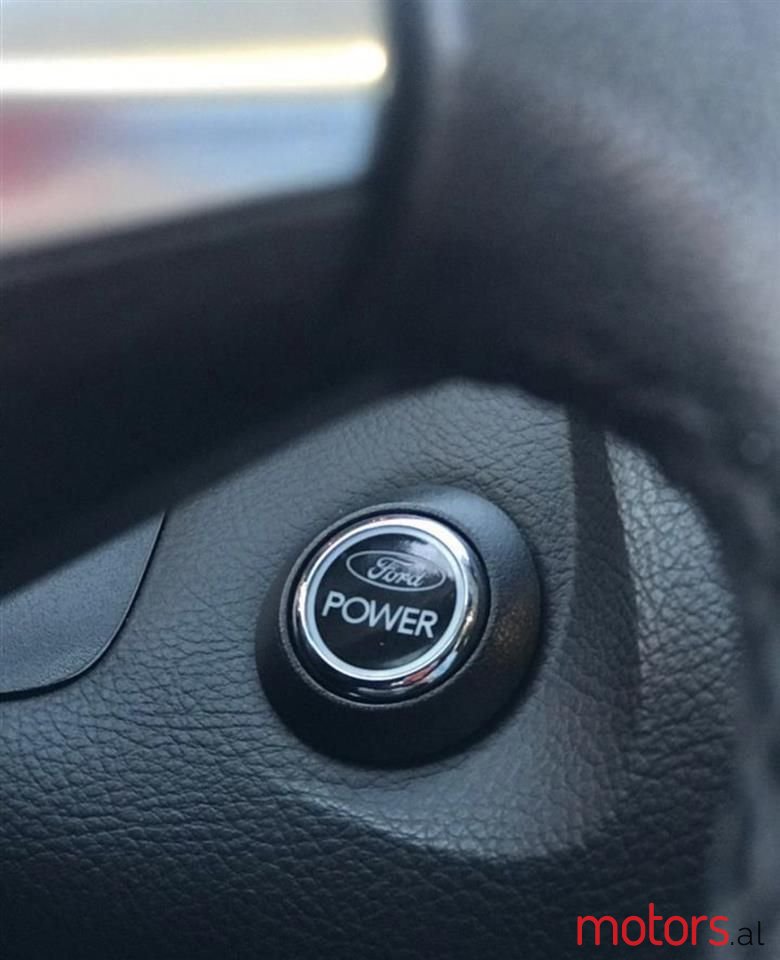 2014' Ford Focus photo #5