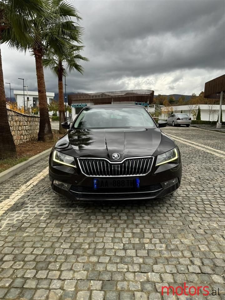 2018' Skoda Superb photo #6